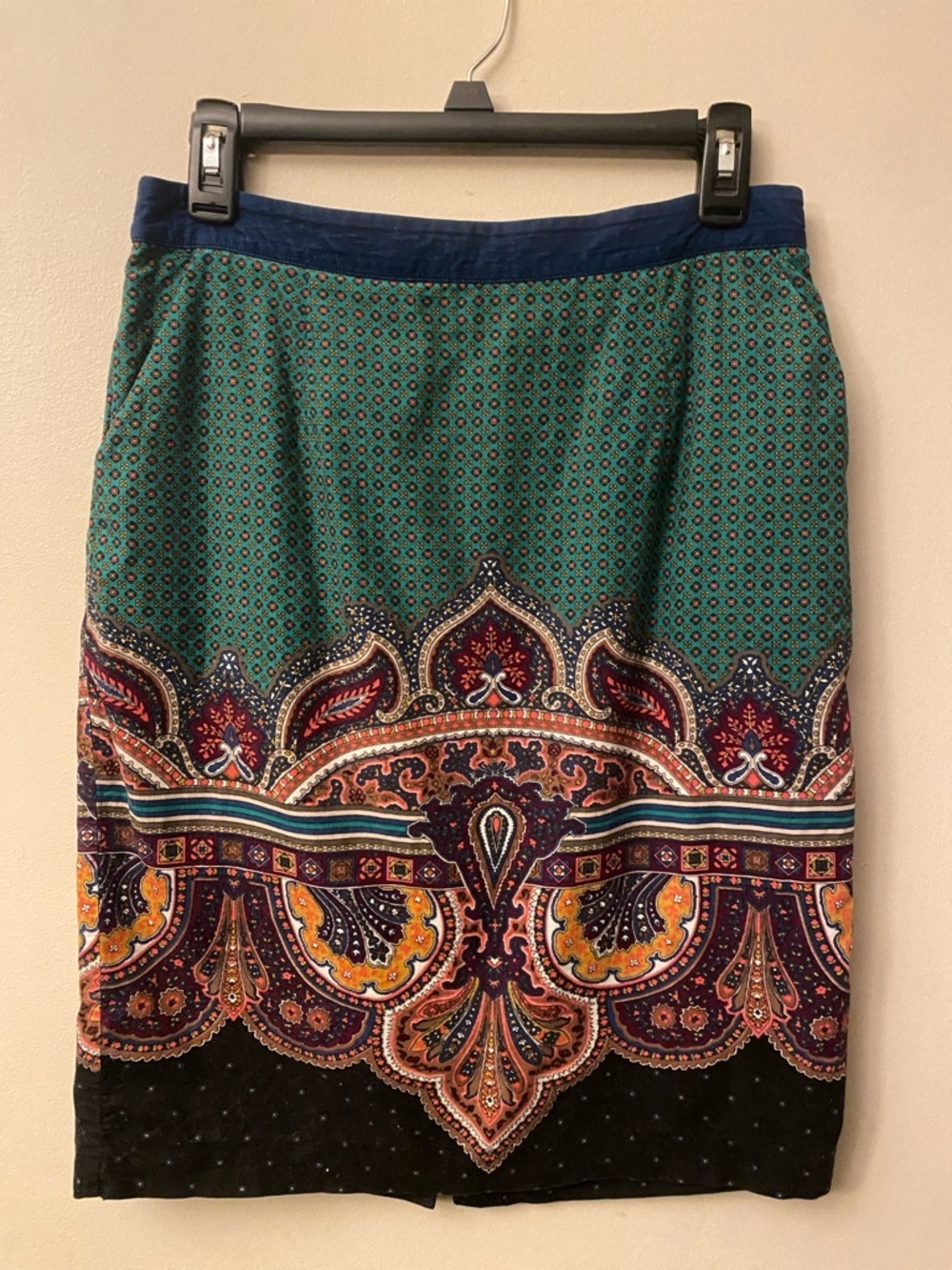 Edme & Esyllte Anthropologie corduroy pencil Bohemian Print Pencil Skirt
